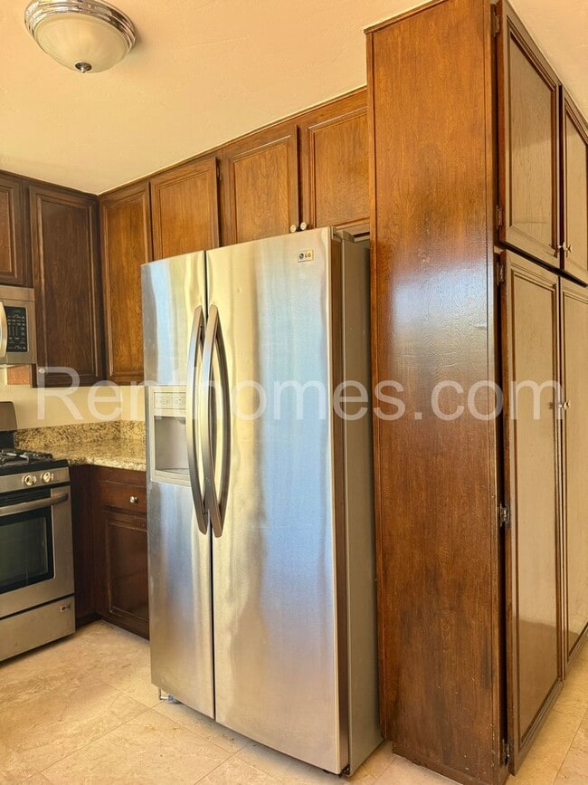 Building Photo - 1588 Rambla Puesta