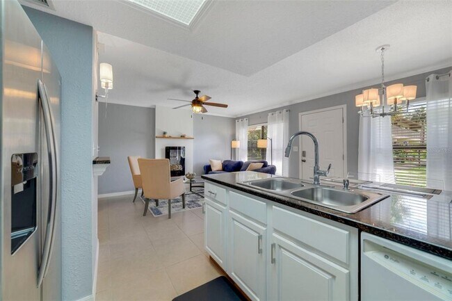 Building Photo - 108 Lacosta Ln