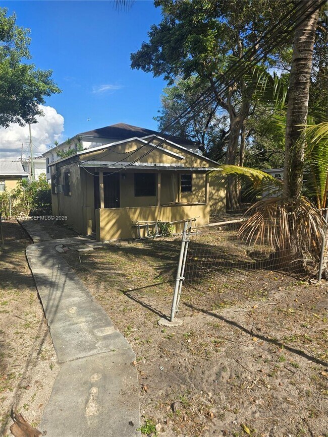 Building Photo - 143 NW 69th St