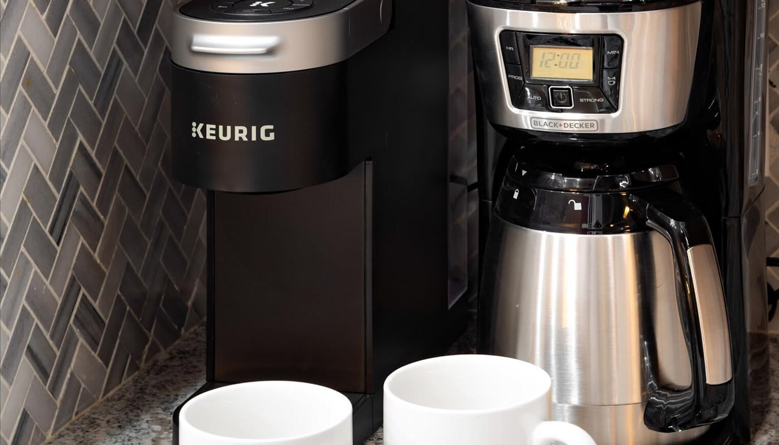 Building Photo - 2431 E Laurel St