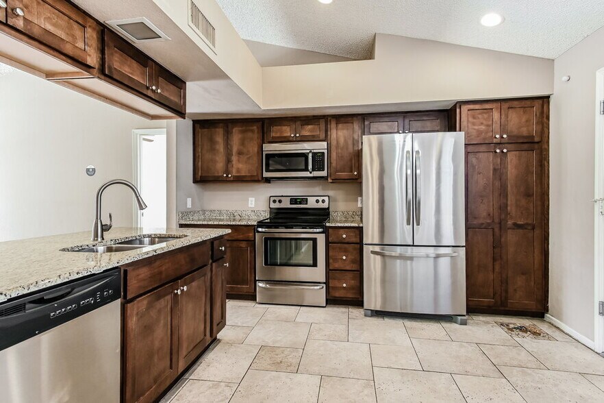 Building Photo - 4755 W Oraibi Dr