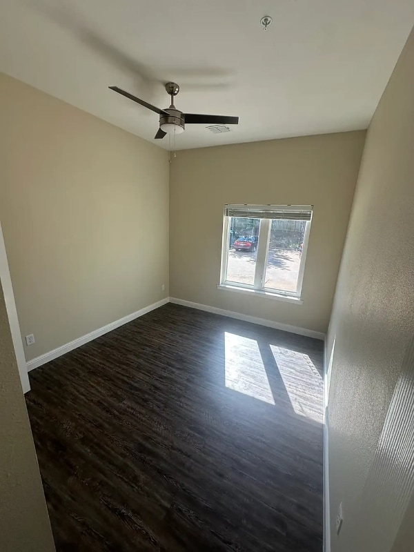 Building Photo - 616 City Ctr Wy