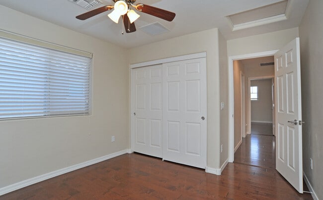 Building Photo - 4 Bedroom, 2.5 Bathroom in Oro Valley