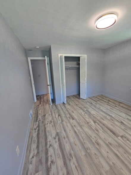 Building Photo - 2812 Pelham Rd