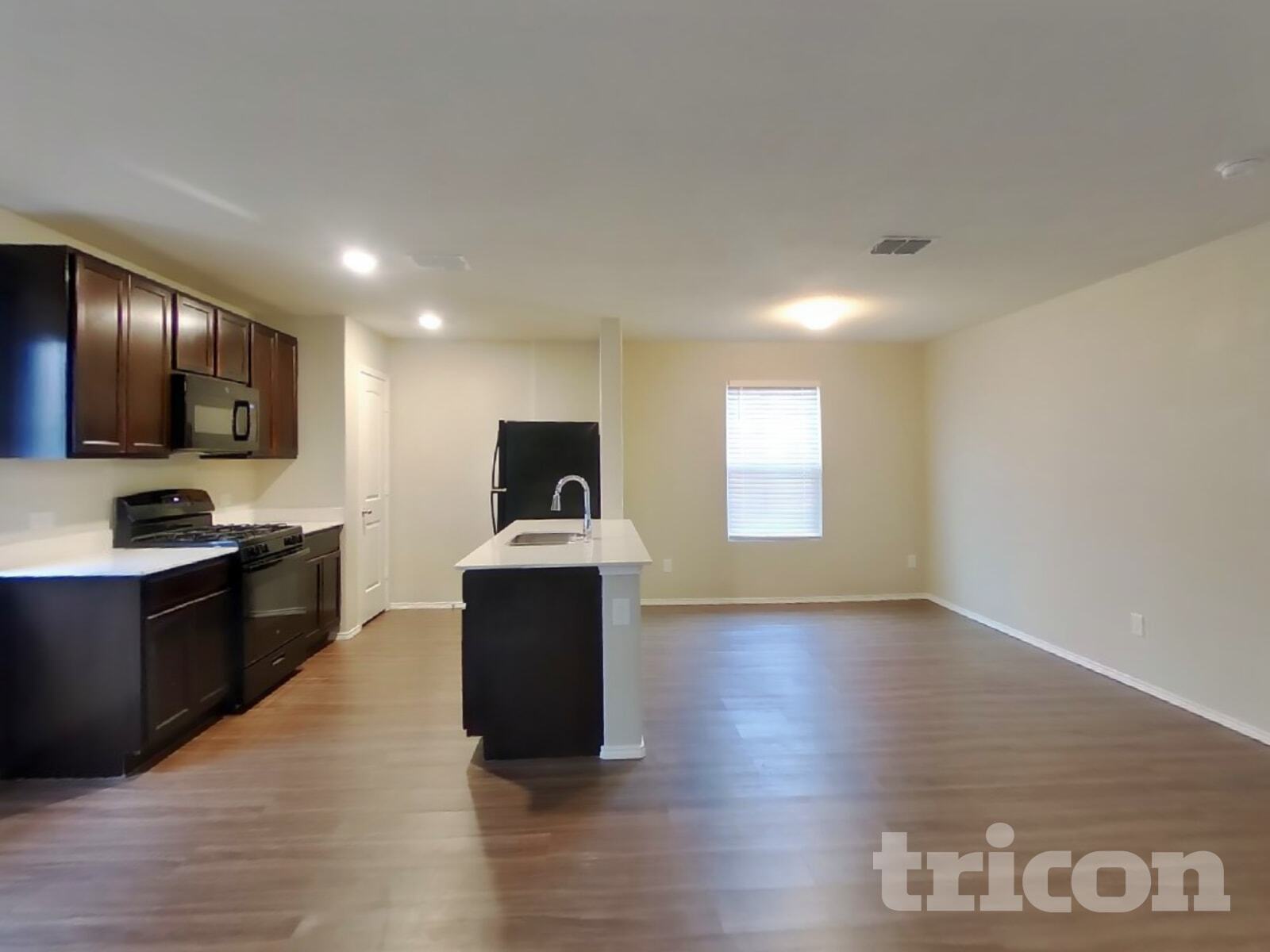 Building Photo - 5632 McClelland St