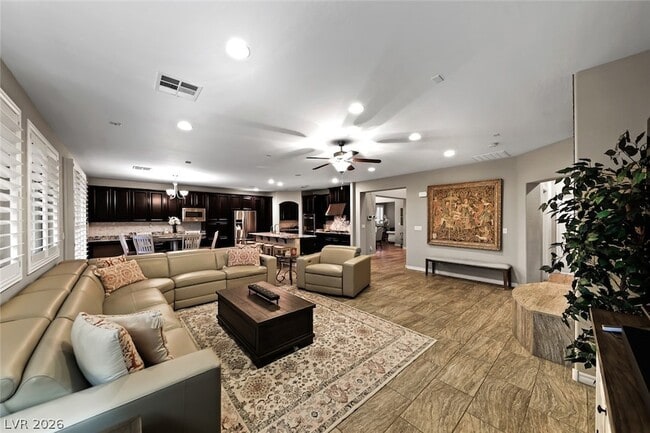 Building Photo - 7148 White Bloom Ave