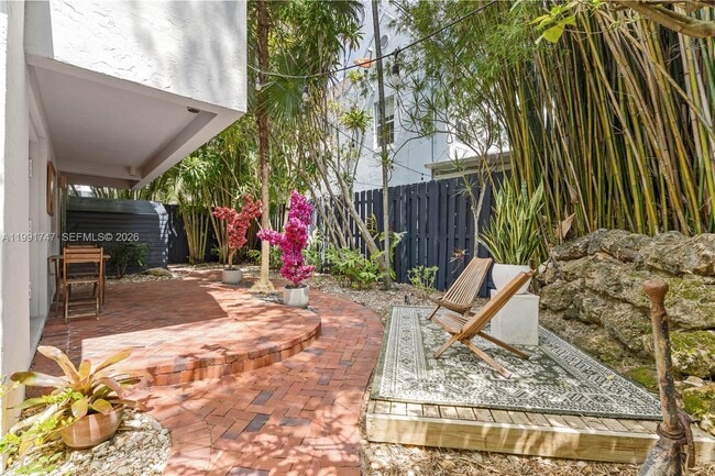 Building Photo - 3145 Virginia St