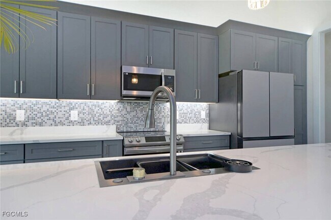 Building Photo - 1426 SE 43rd Terrace