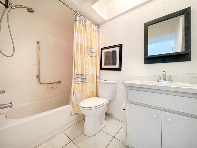 Building Photo - 2573 Oakleaf Ln