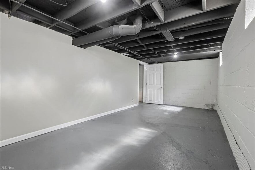 Building Photo - 3535 Erin Ave