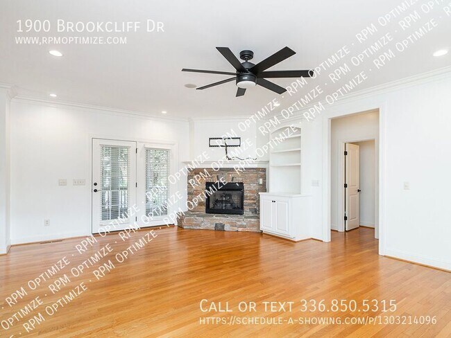 Building Photo - 1900 Brookcliff Dr