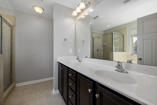 Building Photo - 26 Stonemoor Cir