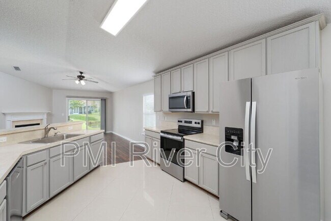Building Photo - 6522 Skyler Jean Dr