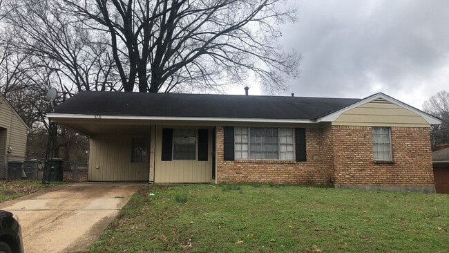Primary Photo - 4 Success Realty is now offering this 3 be...