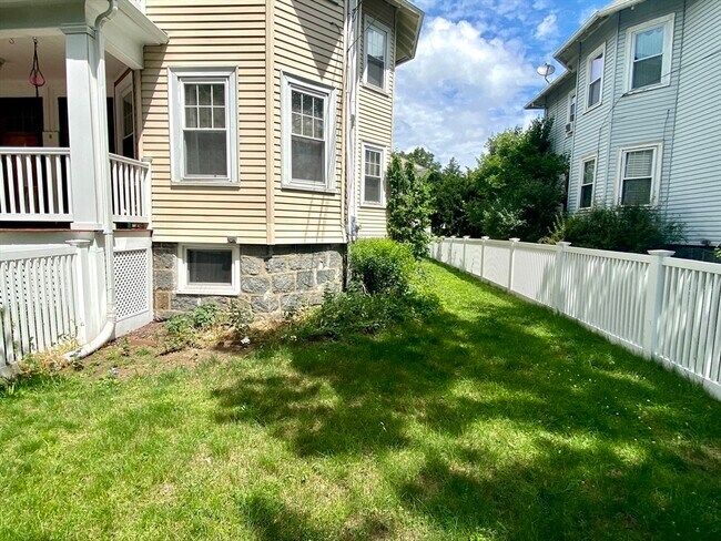 Building Photo - 8 Kahler Ave