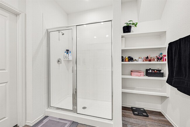 Building Photo - 31203 Heddington Ln