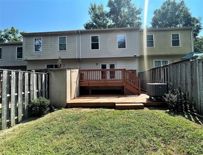 Building Photo - 8914 Shamrock Ct