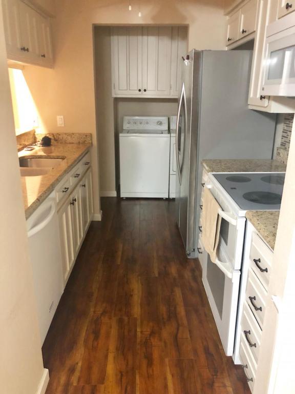 Building Photo - 2012 Court Pl