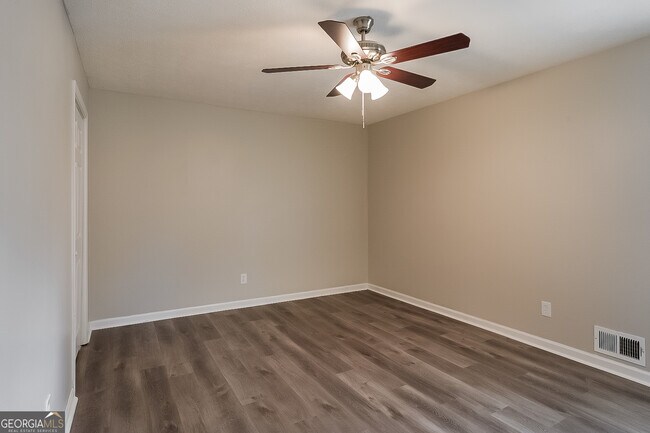 Building Photo - 2675 Frank Ln