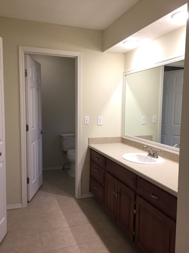 Building Photo - Executive Rental Nestled in Hickory Ridge ...