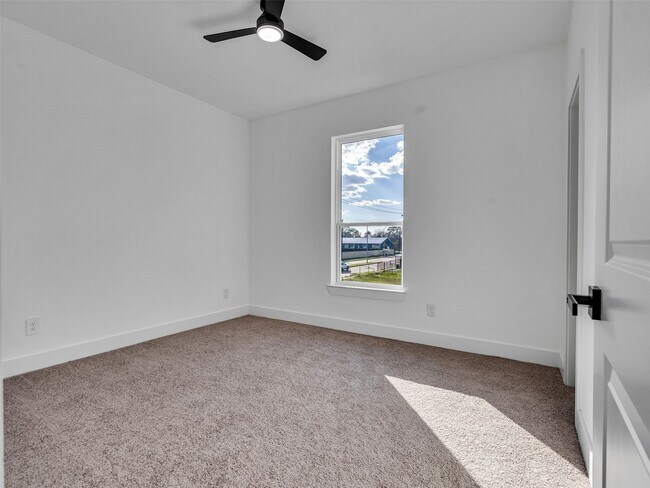 Building Photo - 4421 Reed Rd