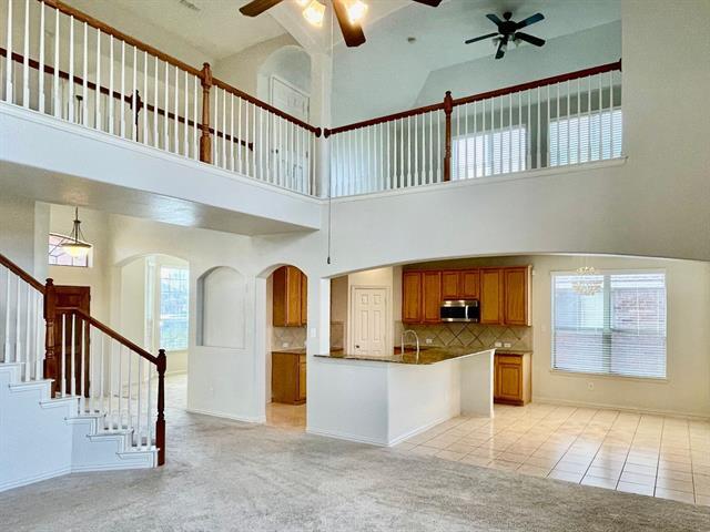 Building Photo - 6304 Blackstone Dr