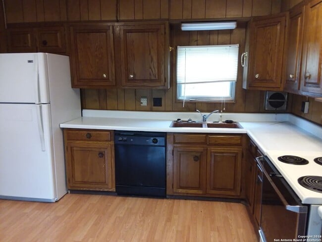 Building Photo - 8454 Braewick Dr