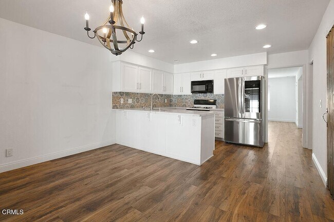 Building Photo - 1129 Glenbridge Cir