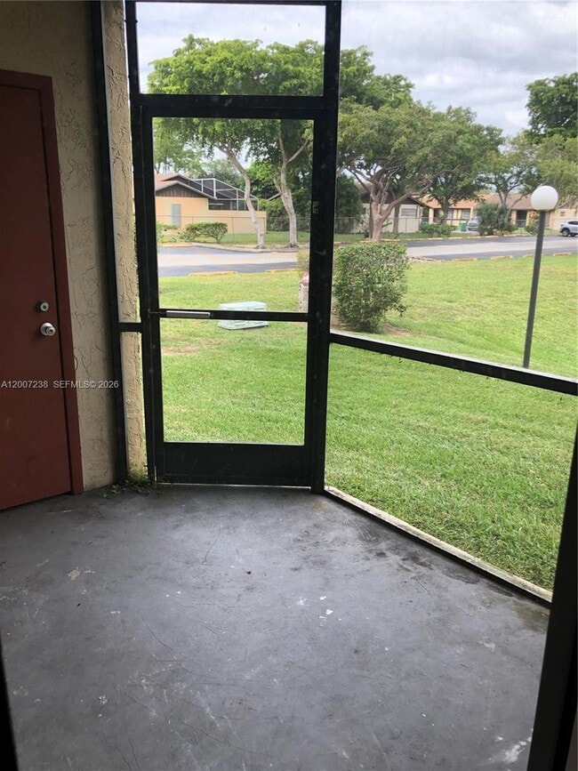 Building Photo - 3399 Foxcroft Rd