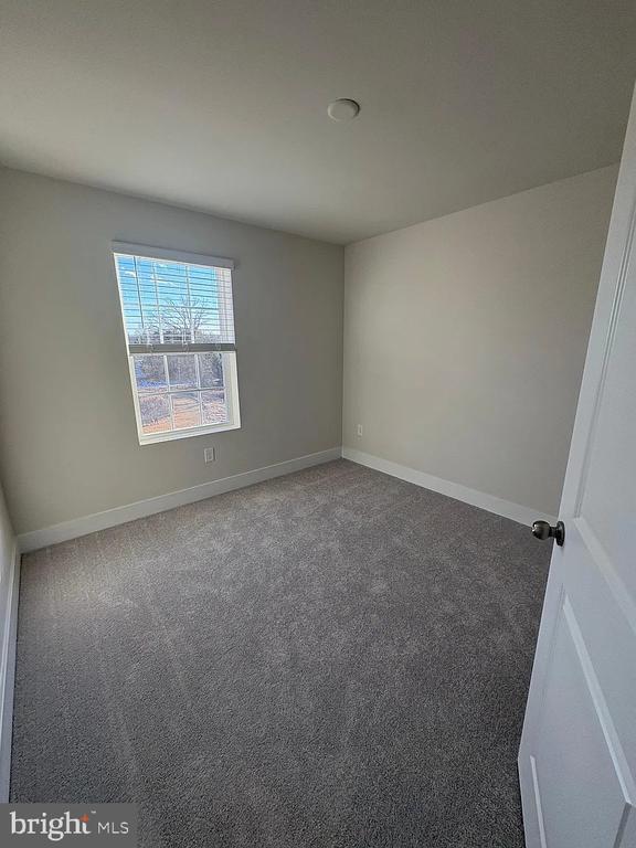 Building Photo - 1707 Water Xing Rd