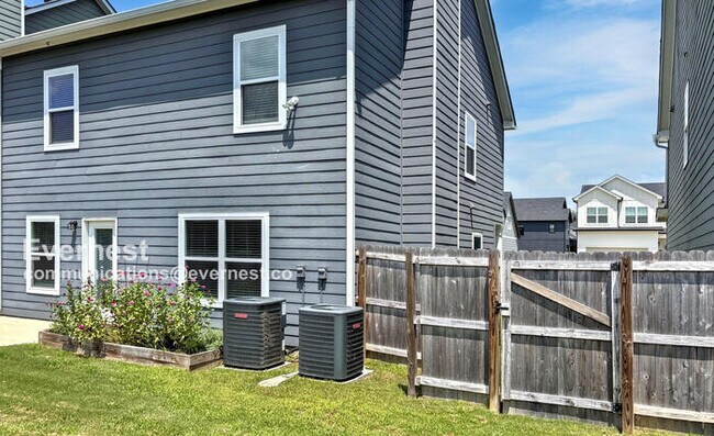 Building Photo - 6826 Dharma Lp