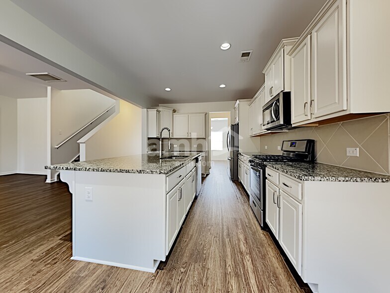 Building Photo - 355 Dunlin Dr