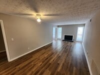 Building Photo - 9400 Roberts Dr