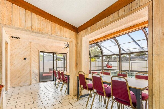 Building Photo - 12110 93rd Way N