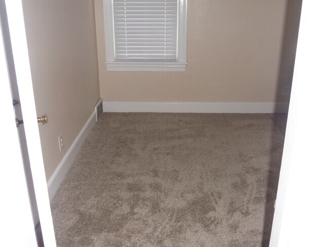 Upstairs Bedroom 2 - 319 Crompton Rd
