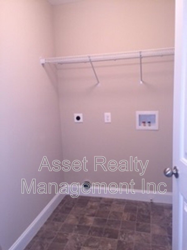 Building Photo - 6021 Loftis Creek Ln