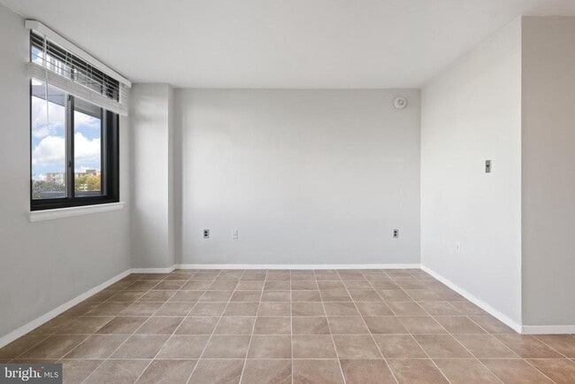 Building Photo - 801 N Pitt St