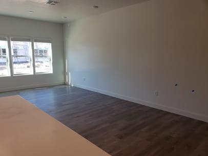 Building Photo - Azalea Townhome Poolside Living 3 Bed 2.5 Bath Smart Home - Looking for 2 Female Roommates