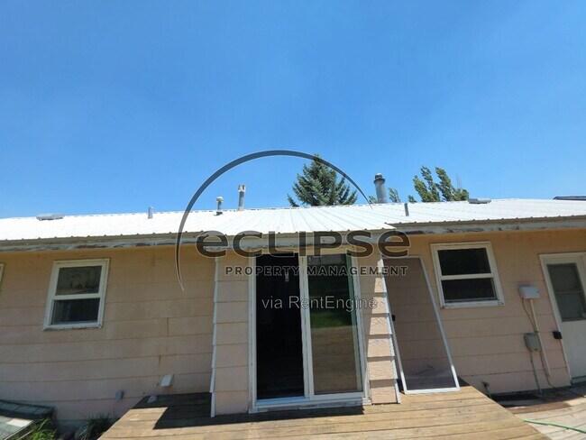 Building Photo - 721 Lee Dr
