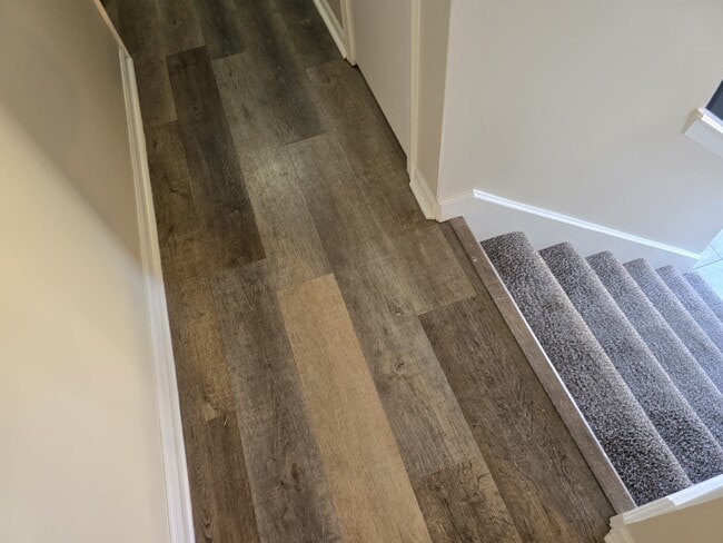 Building Photo - 6811 Orchard St