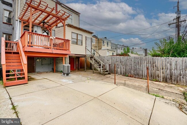 Building Photo - 131 N Patterson Park Ave