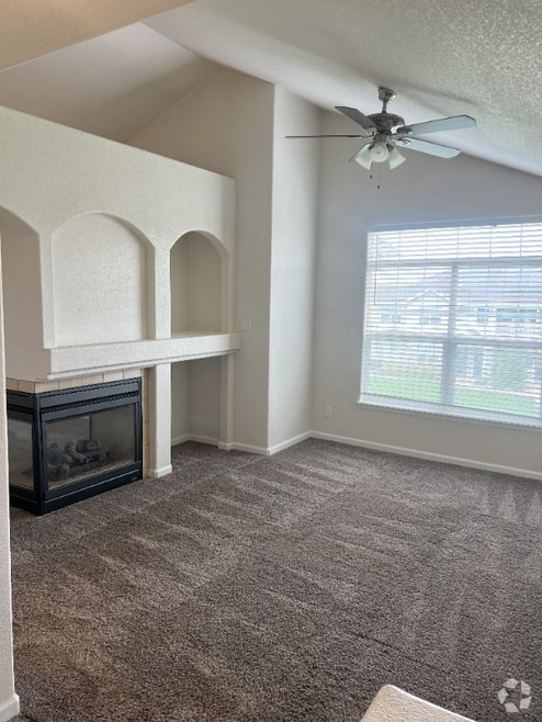 Building Photo - 3606 Ponderosa Ct