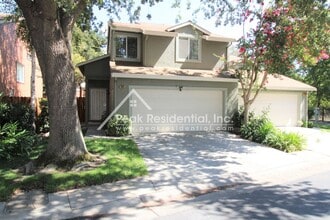 Building Photo - 2641 Decker Way