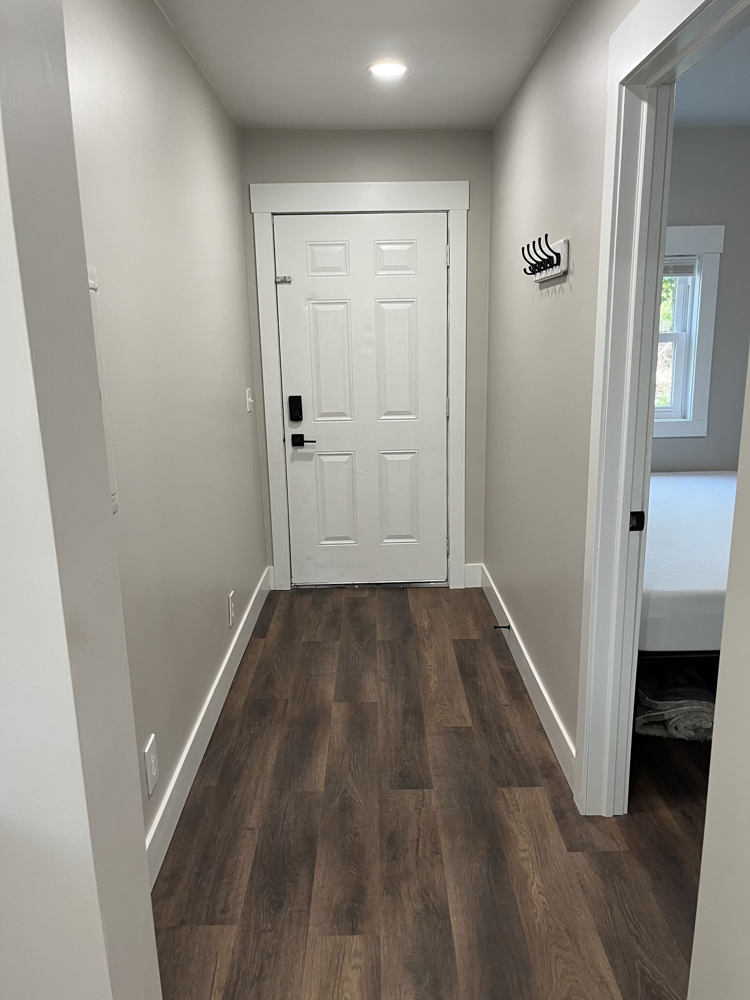 Building Photo - 1320 Fairlawn Ave