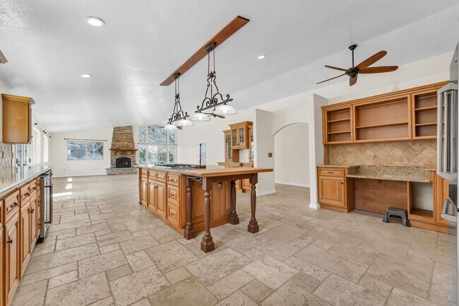 Building Photo - 155 Pioche Rd