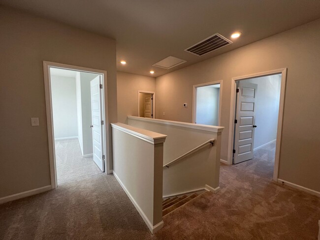 Building Photo - Surfside Beach - 3 bedroom / 2.5 Bathroom ...