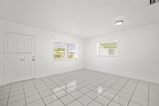 Building Photo - 7004 NW 67th Ave