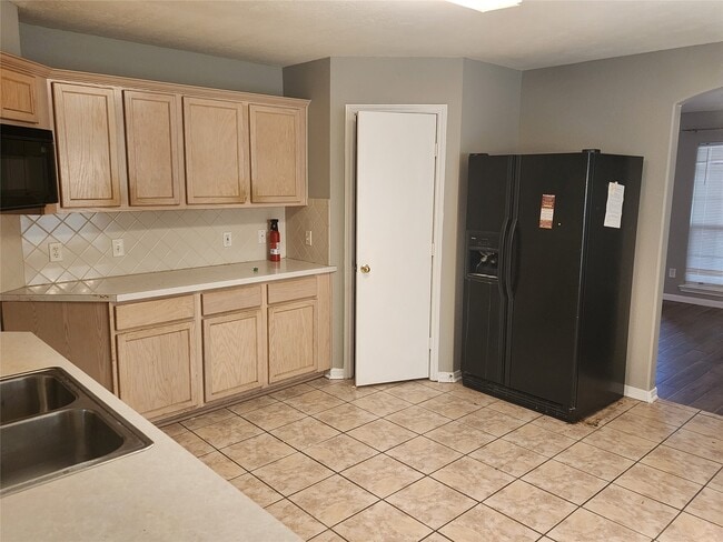 Building Photo - 23107 Kimberly Glen Ln