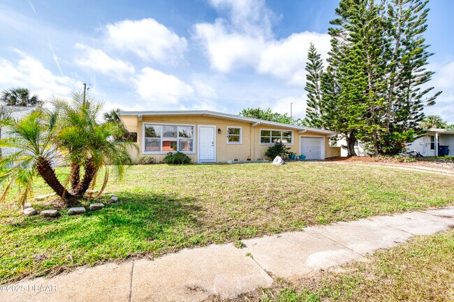Building Photo - 114 Lynnhurst Dr
