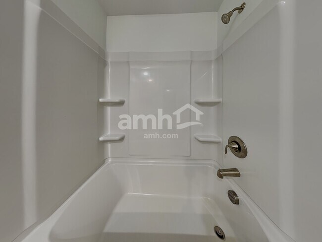 Building Photo - 6042 Rosemore Ln